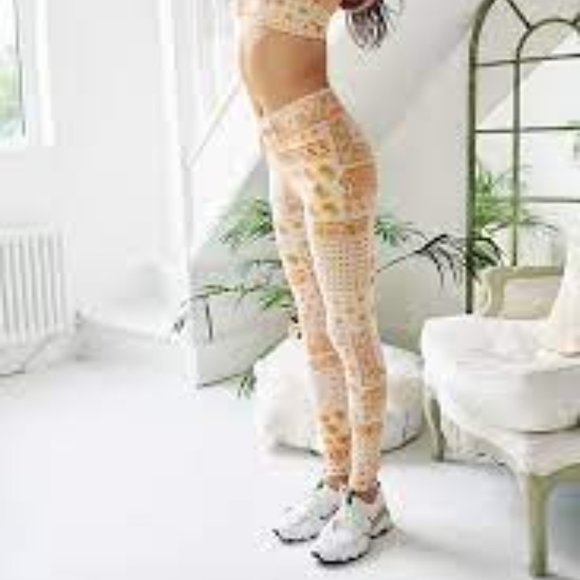 The Upside Carmen Bandana Leggings Athleisure Southwest Western Anthropologie - Picture 3 of 11